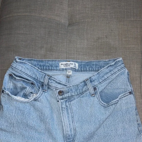 Abercrombie & Fitch Curve Love 90’s Straight Ultra High Rise - size 8R - Picture 3 of 5